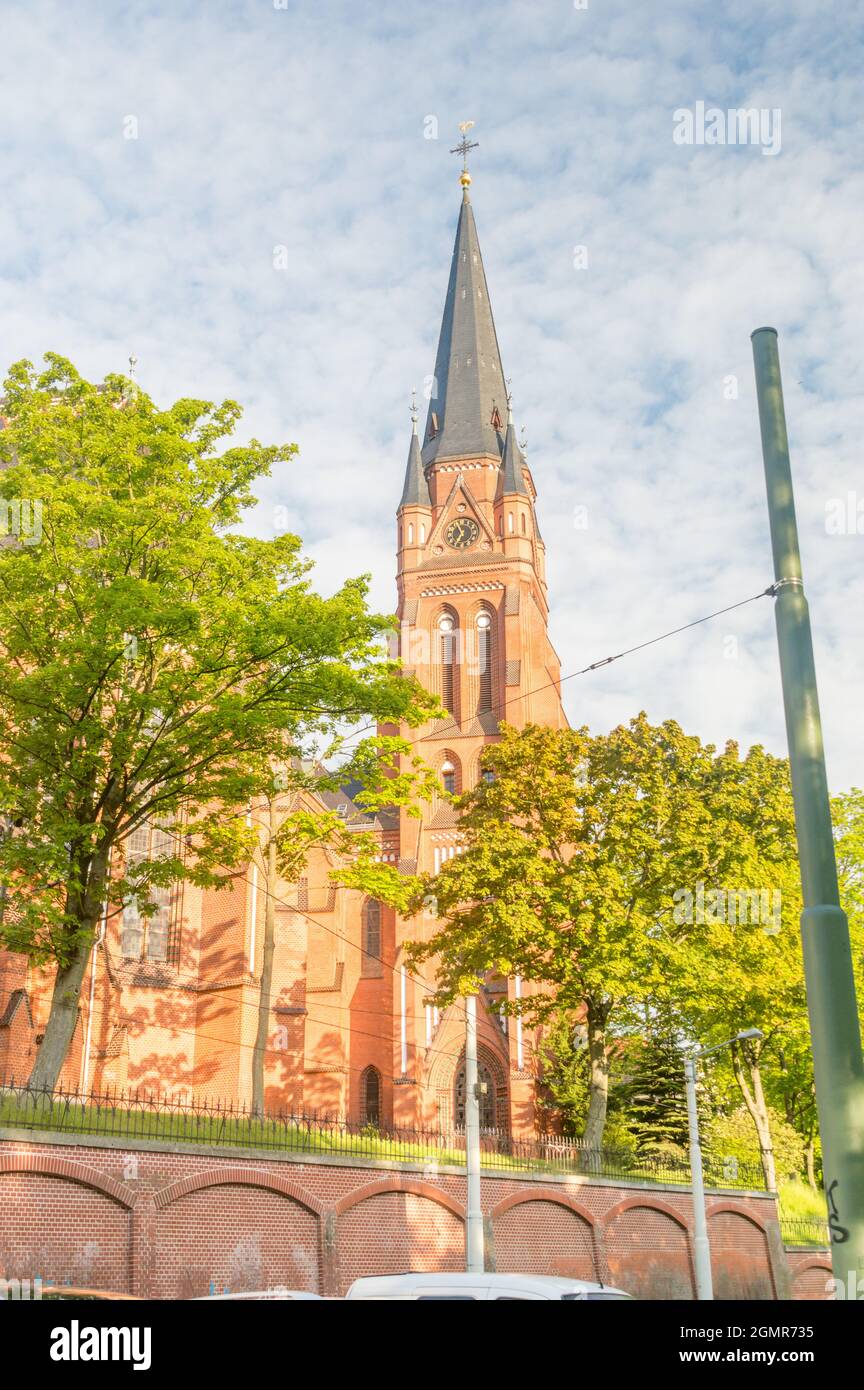 Gorlitz, Allemagne - 2 juin 2021 : Tour de la cathédrale Saint-Jacques est la cathédrale du diocèse catholique de Gorlitz, Silésie et Brandenburgien Banque D'Images