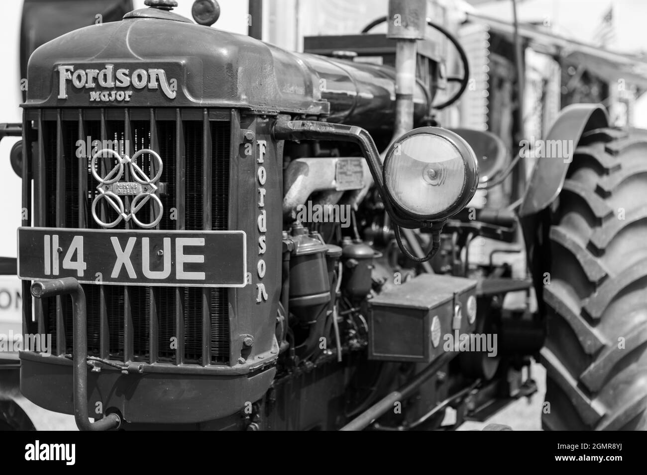 Honiton.Devon.United Kingdom.July 2nd 2021.Un tracteur Fordson d'époque restauré est exposé au Devon County Show. Banque D'Images