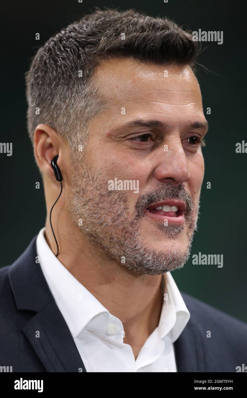 Milan, Italie, 15 septembre 2021. Ancien joueur du Brésil, Flamengo et vainqueur de la Ligue des Champions avec le FC Internazionale Julio Cesar réagit lors de la transmission de pré-match pour l'Amazon Prime du match de la Ligue des Champions de l'UEFA à Giuseppe Meazza, Milan. Le crédit photo devrait se lire: Jonathan Moscrop / Sportimage Banque D'Images