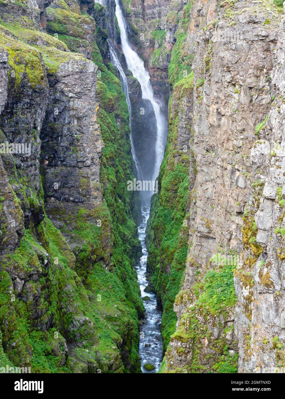 Glymur est la plus haute des cascades islandaises - il est situé à l'ouest de l'île Banque D'Images
