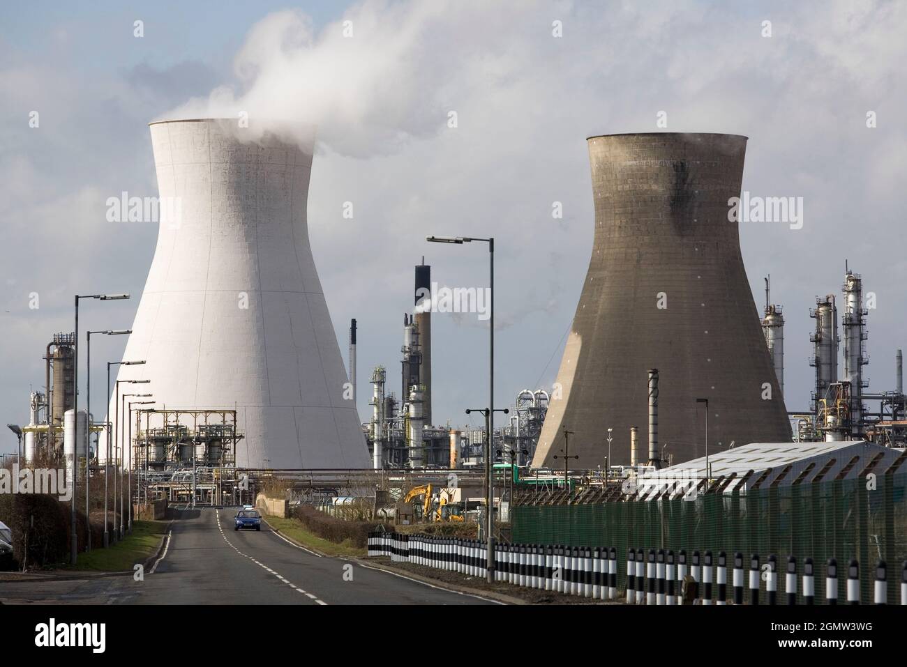 Grangemouth, Écosse - 2006; Grangemouth Refinery est un grand complexe de raffinerie de pétrole situé sur le Firth of Forth à Grangemouth, Écosse. C'est le o Banque D'Images