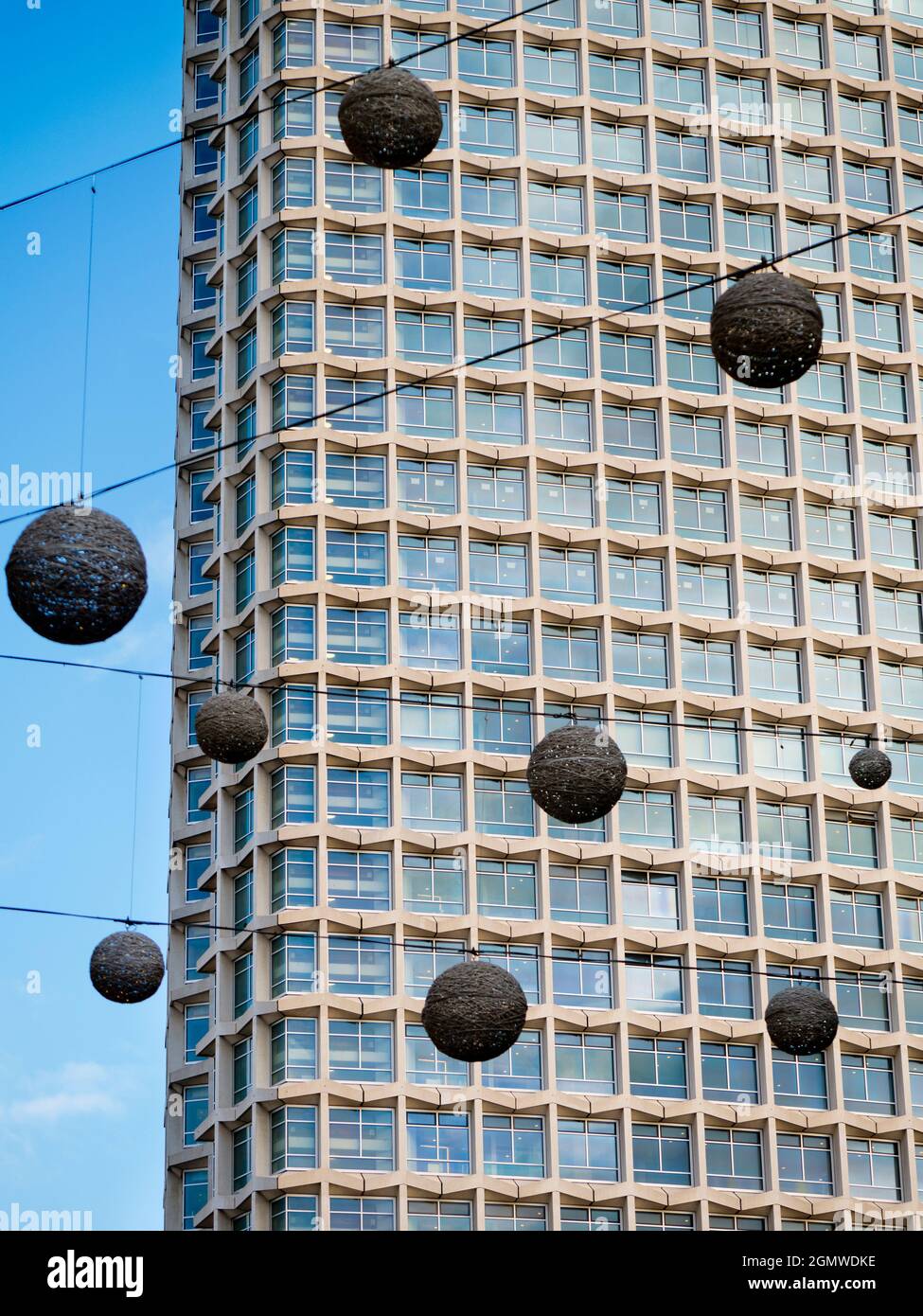 Londres, Angleterre - 30 novembre 2017 vous vous trouvez dans l'une des grandes rues commerçantes de Londres - Oxford Street - c'est ce que vous verrez autour de Noël Banque D'Images