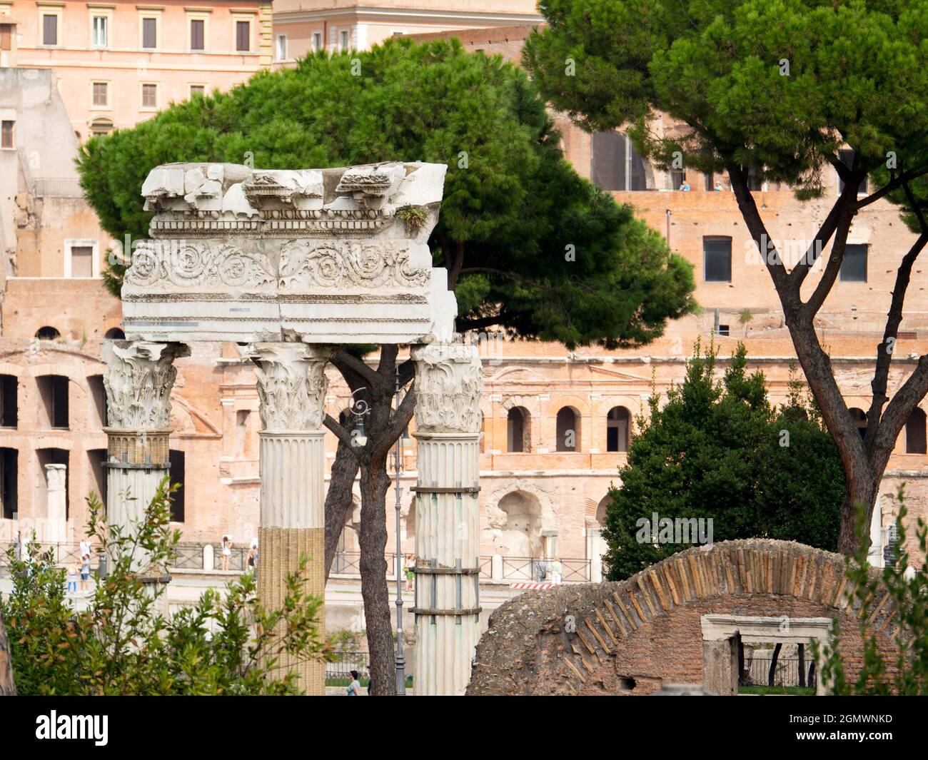 Rome, Italie - octobre 2014; le Forum romain a été pendant des siècles le centre de la vie publique romaine et le coeur de l'Empire: Le site de la proce triomphale Banque D'Images