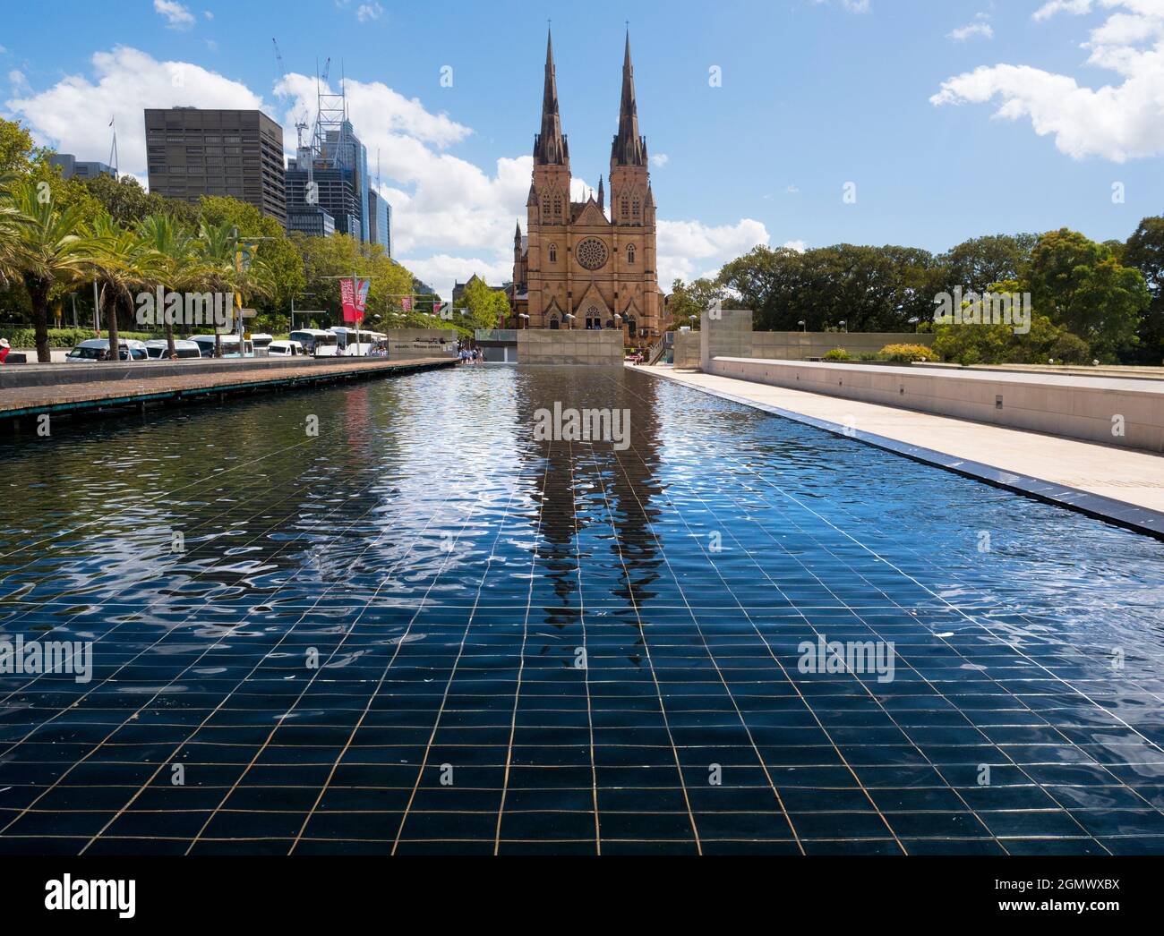 Sydney, Australie - 15 février 2019 malgré son grand extérieur de style gothique, la cathédrale catholique St Mary n'a été achevée qu'en 1933. Avant, Banque D'Images