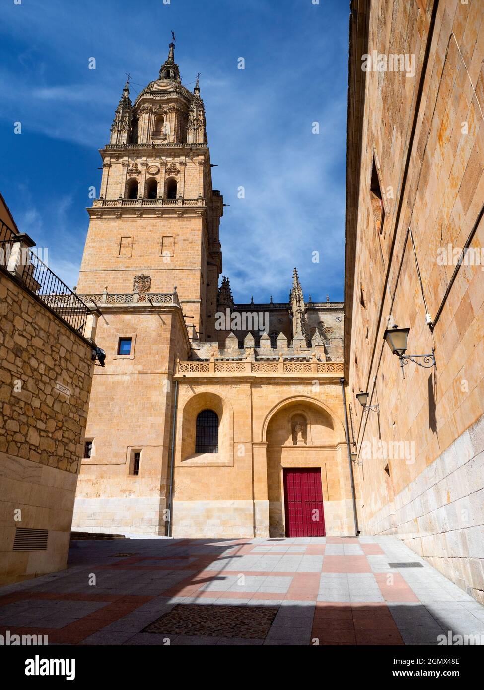 Salamanque est une ville ancienne dans le nord-ouest de l'Espagne; elle est aussi la capitale de la province de Salamanque en Castille et en Léon. Sa vieille ville a été déclarée Banque D'Images