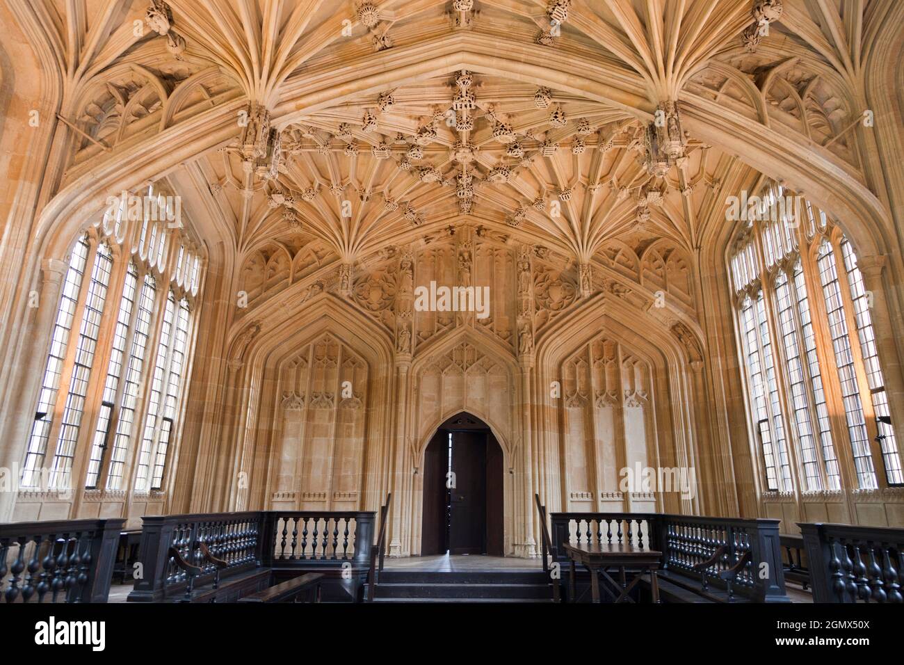 Oxford, Angleterre - 2017; à l'intérieur de l'école de divinité de la bibliothèque Bodleian de l'Université d'Oxford, Angleterre. Cette célèbre chambre médiévale est ornée d'un Banque D'Images