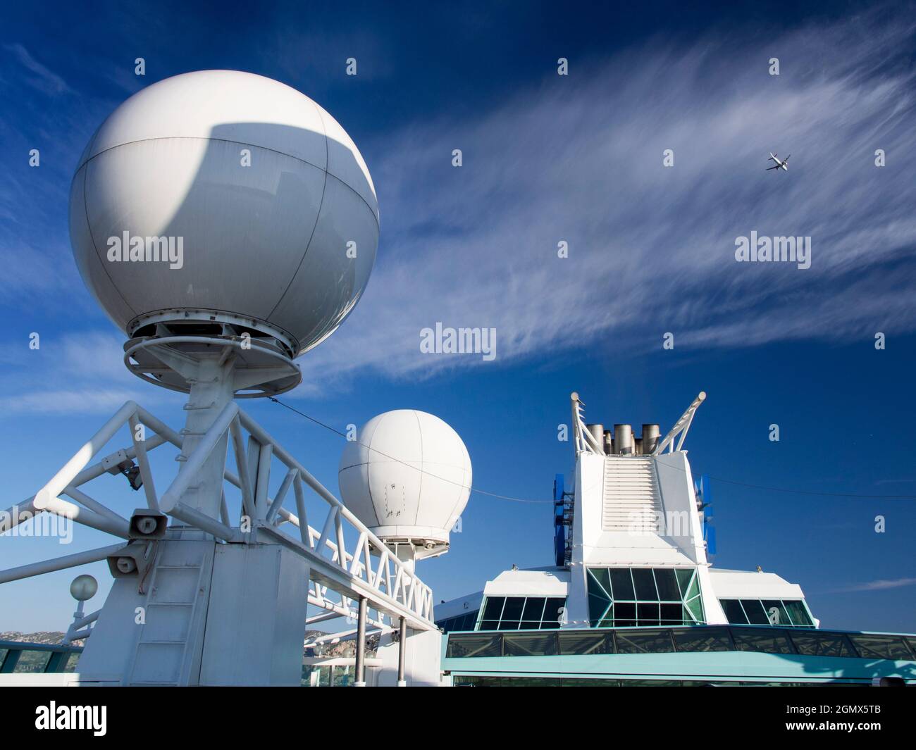 Marseille, France - 20 juin 2013. Les navires de croisière modernes sont dotés de systèmes GPS, électroniques, radar et de navigation extrêmement sophistiqués. Vous pouvez le voir ici Banque D'Images