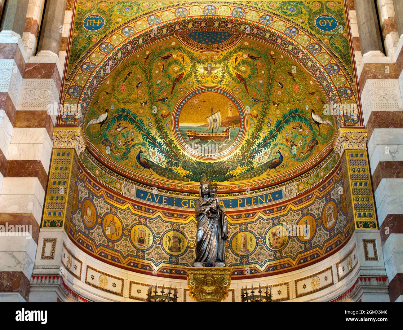 Marseille, France - 20 juin 2013; personne en vue. Notre-Dame de la Garde (notre-Dame de la Garde), est une basilique catholique de Marseille, France, loc Banque D'Images