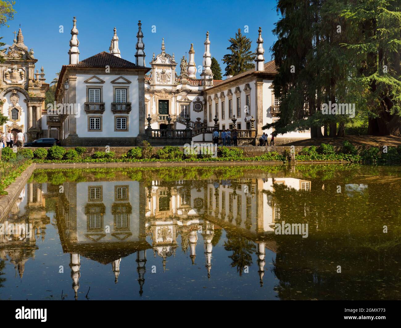 PAL‡cio de Mateus est un palais baroque inhabituel du XVIIIe siècle situé à Mateus, dans la municipalité de Vila Real, dans la vallée du Douro, au Portugal. Ainsi que Banque D'Images