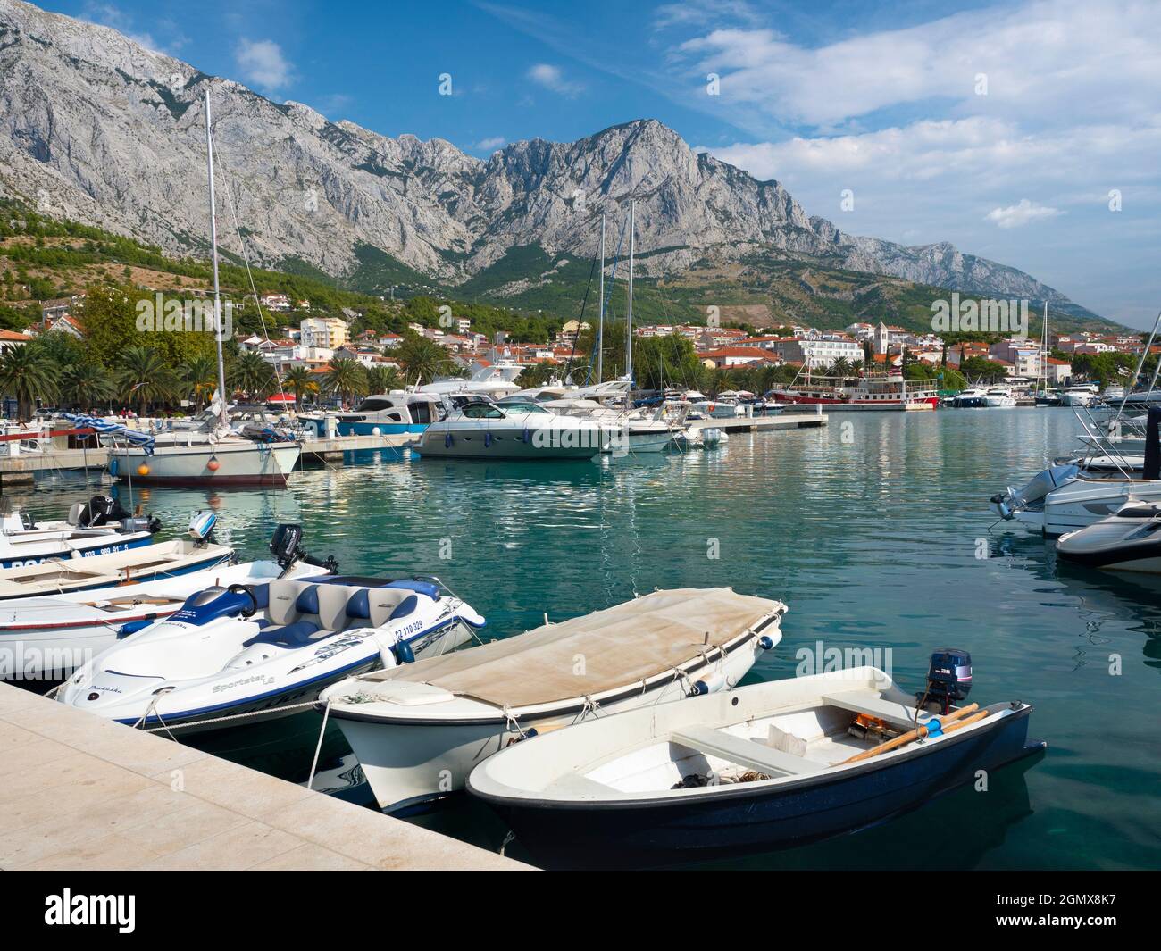 Baska Voda, Croatie - 8 septembre 2016 Baska Voda est une petite ville balnéaire du comté de Dubrovnik-Neretva en Croatie, située sur la côte Adriatique. Non Banque D'Images