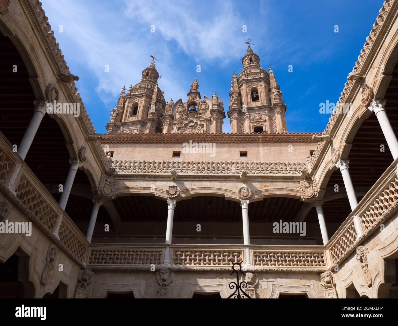 Salamanque, Espagne - 13 avril 2017; pas de personnes en vue. Salamanque est une ancienne ville du nord-ouest de l'Espagne, elle est aussi la capitale de la province de Sal Banque D'Images