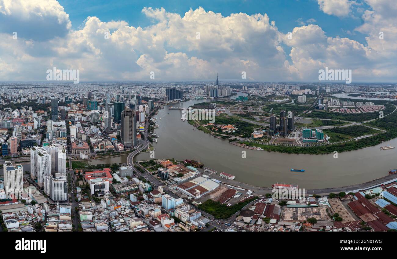 Vue aérienne de Ho Chi Minh ville dans la journée nuageux Banque D'Images