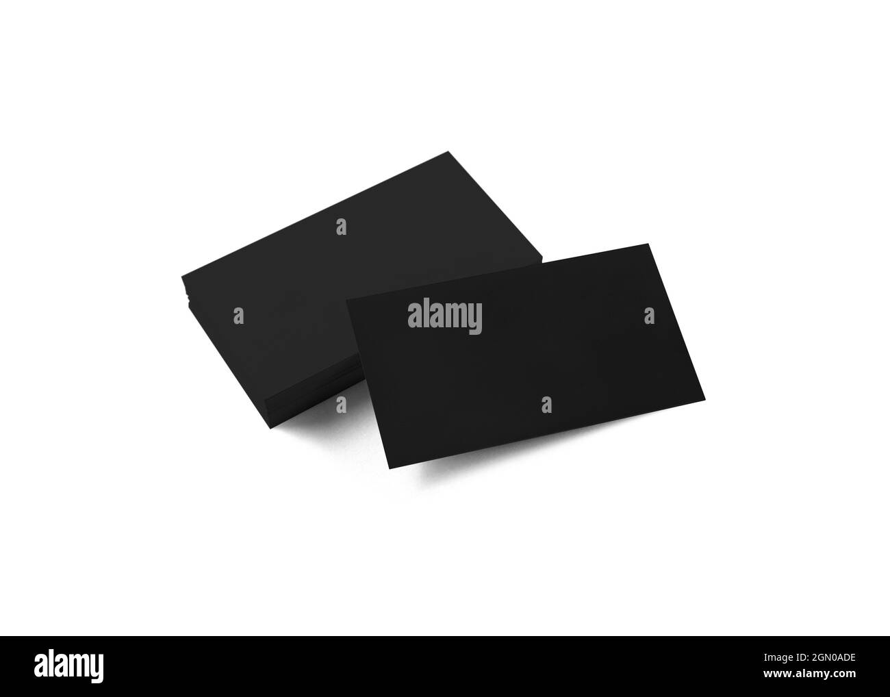 Cartes de visite noires vierges isolées sur fond blanc. Masque. Modèle pour ID. Banque D'Images