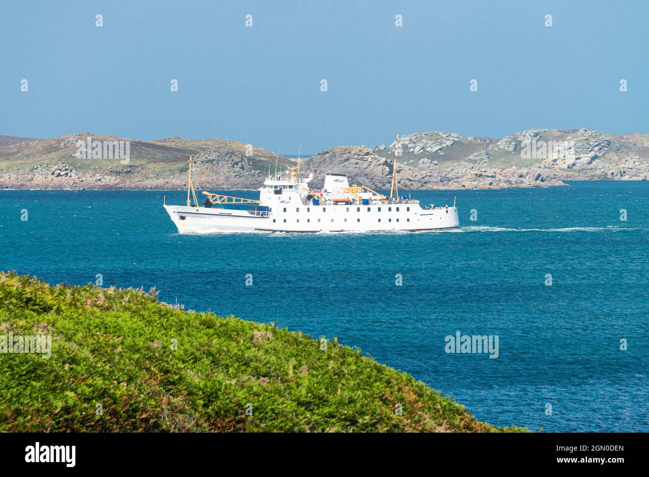 RMV Scillonian III au large de la côte de St Mary's, îles de Scilly Banque D'Images
