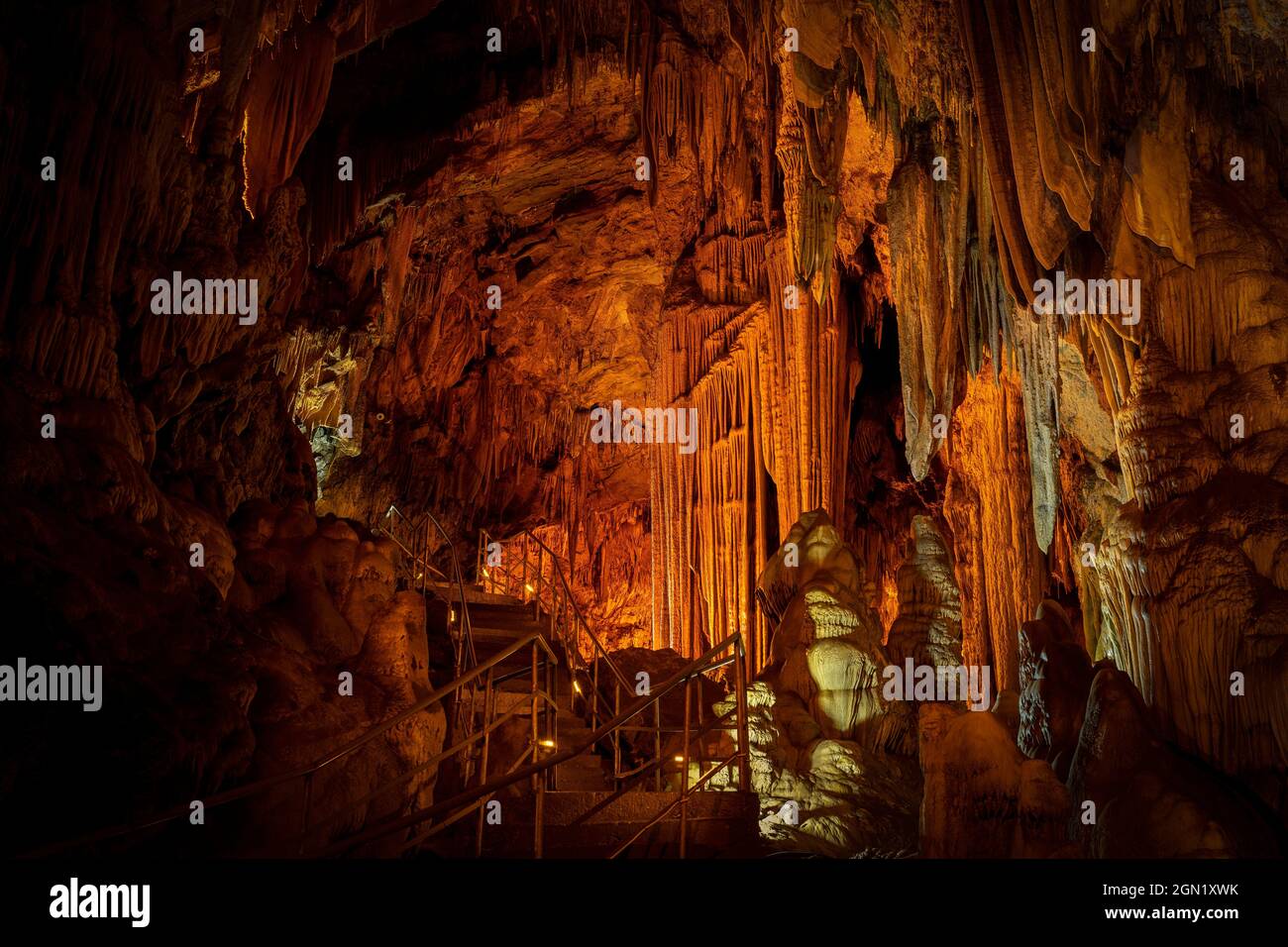 Dans la grotte Dim près d'Alanya, Riviera turque, Turquie, Asie occidentale Banque D'Images