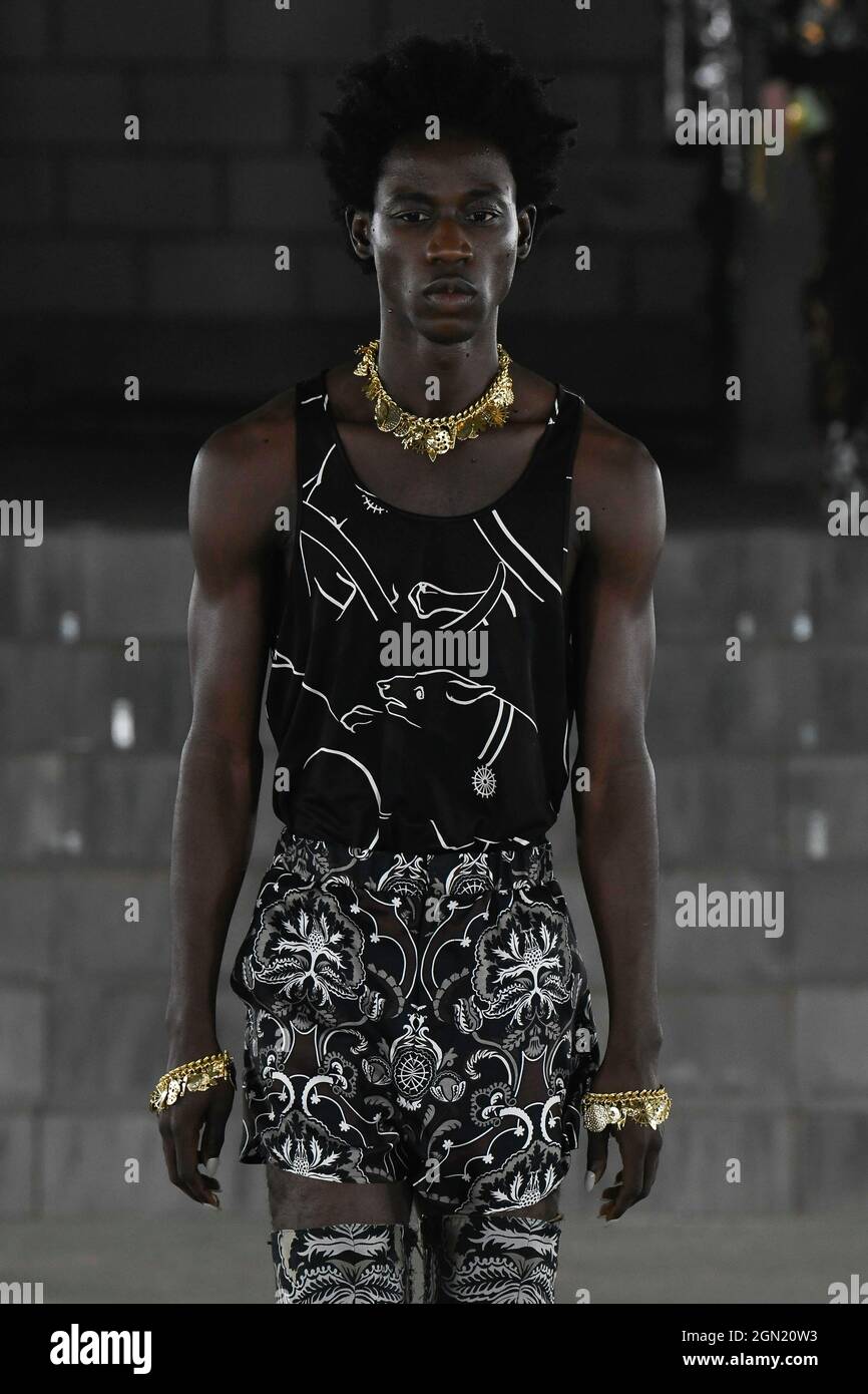 EDWARD CRUTCHLEY SS22 piste pendant la Fashion week de Londres le 2021 septembre - Londres, Royaume-Uni. 17/09/2021 Banque D'Images