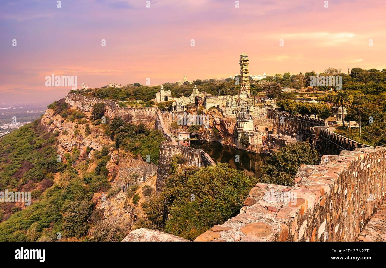 Fort De Chittorgarh Au Rajasthan. Le fort de Chittor est un site classé au patrimoine mondial de l'UNESCO et l'un des plus grands forts de l'Inde. Banque D'Images