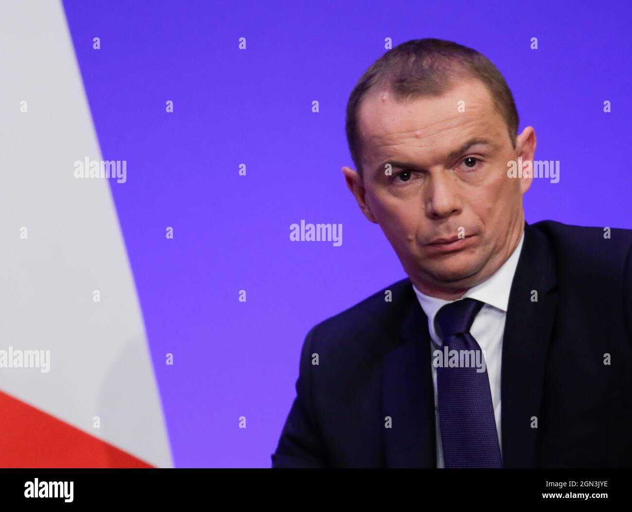 Olivier Dussopt portrait Ministre des comptes public lors de la présentation du projet de loi de finances du PLF 2022 (projet de loi de finances) au Ministère de l'économie et des finances à Bercy, Paris, France, le 22 septembre 2021. Photo de Jean-Bernard Vernier/JBV News/ABACAPRESS.COM Banque D'Images