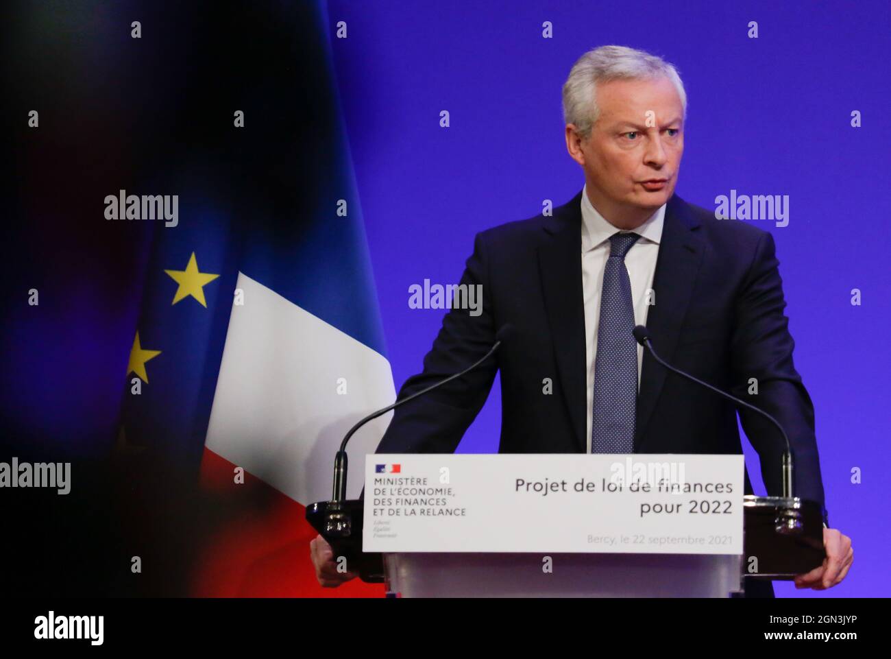 Bruno le Maire Ministre de l'Economie et des Finances lors de la présentation du projet de loi de finances PLF 2022 (projet de loi de finances) au Ministère de l'Economie et des Finances à Bercy, Paris, France, le 22 septembre 2021. Photo de Jean-Bernard Vernier/JBV News/ABACAPRESS.COM Banque D'Images