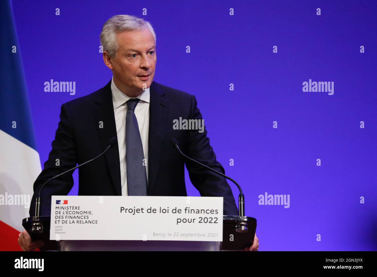 Bruno le Maire Ministre de l'Economie et des Finances lors de la présentation du projet de loi de finances PLF 2022 (projet de loi de finances) au Ministère de l'Economie et des Finances à Bercy, Paris, France, le 22 septembre 2021. Photo de Jean-Bernard Vernier/JBV News/ABACAPRESS.COM Banque D'Images