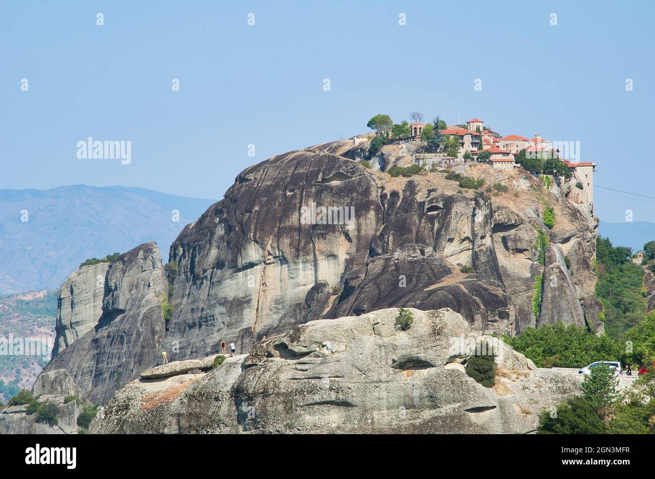 Meteora, Grèce. Monastères chrétiens construits sur d'énormes rochers Banque D'Images