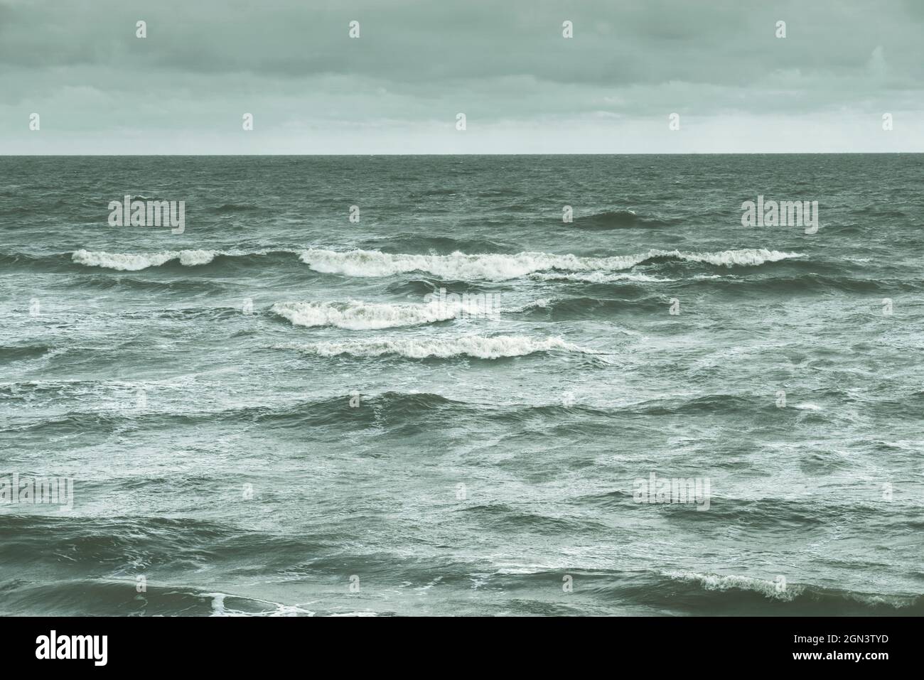 tons sombres paysage marin orageux spectaculaire Banque D'Images