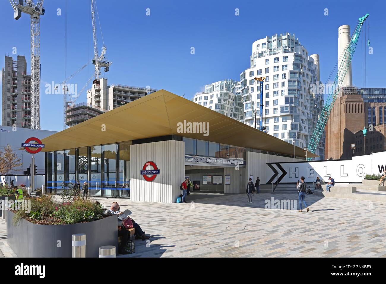 Entrée à la nouvelle station de métro de Londres à Battersea Power Station, Londres, Royaume-Uni.Ouvert en septembre 2021.Partie de la nouvelle extension de la ligne Nord. Banque D'Images