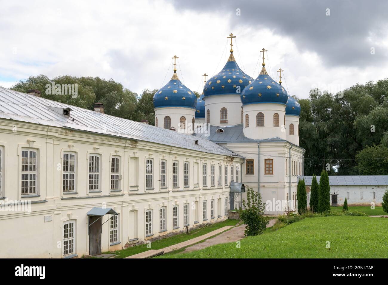 Cathédrale de l'Exaltation de la Sainte Croix dans le monastère de Saint-Georges (Yuriev). Veliky Novgorod, Russie Banque D'Images