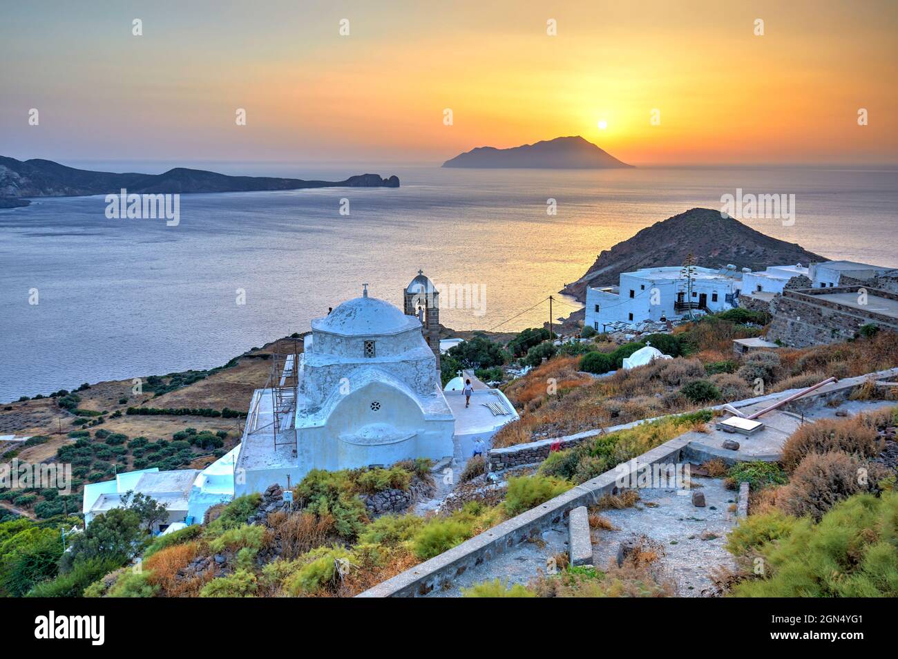 Panagia église Thalassitra du château de Plaka au coucher du soleil