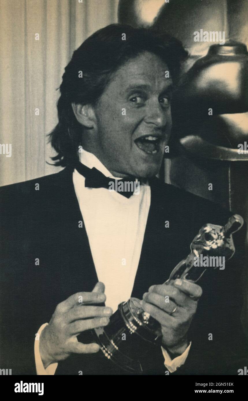 L'acteur américain Michael Douglas reçoit le Grammy Award 1988 Banque D'Images