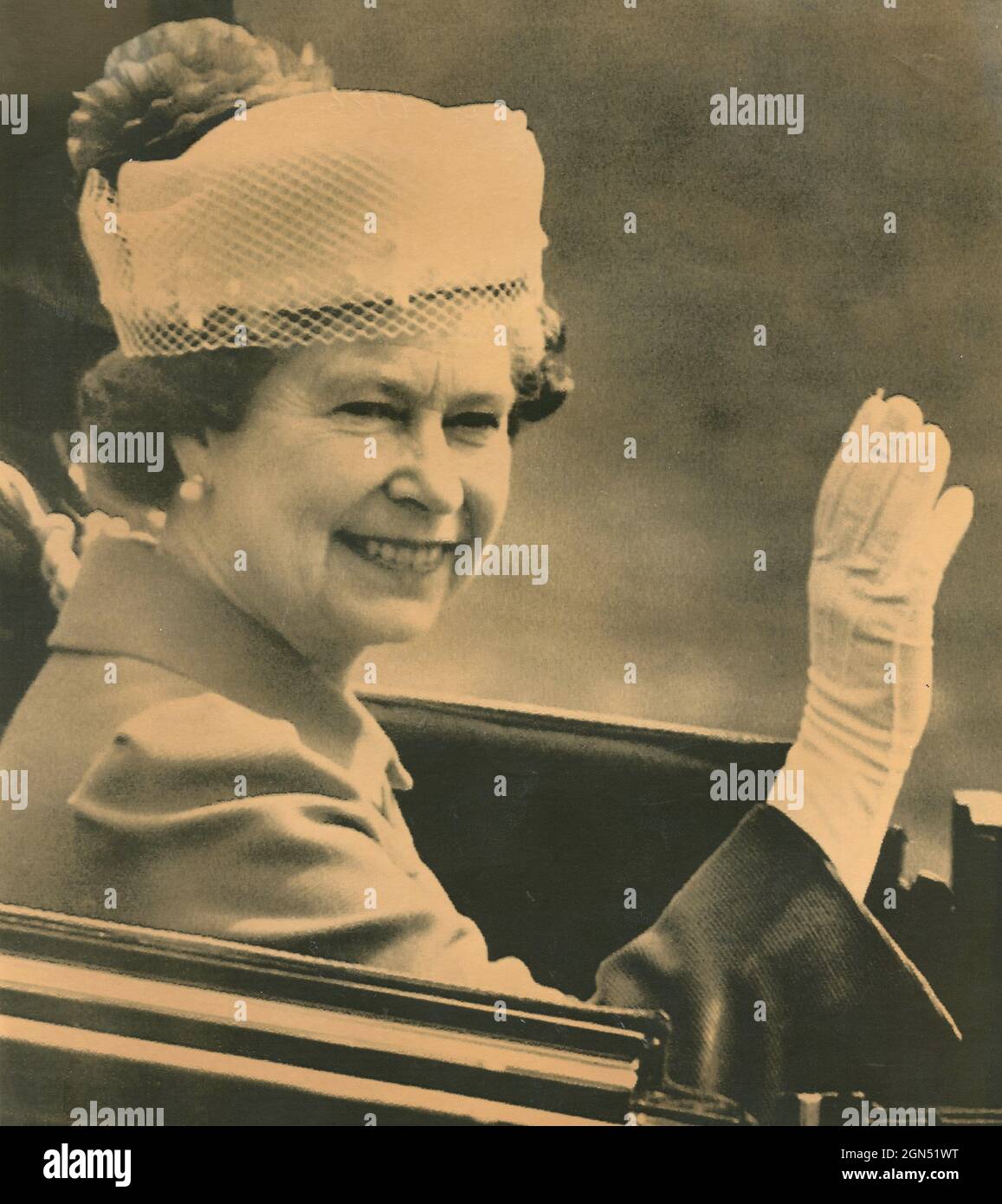 La reine Elizabeth II britannique dans la voiture royale, Royaume-Uni 1989 Banque D'Images