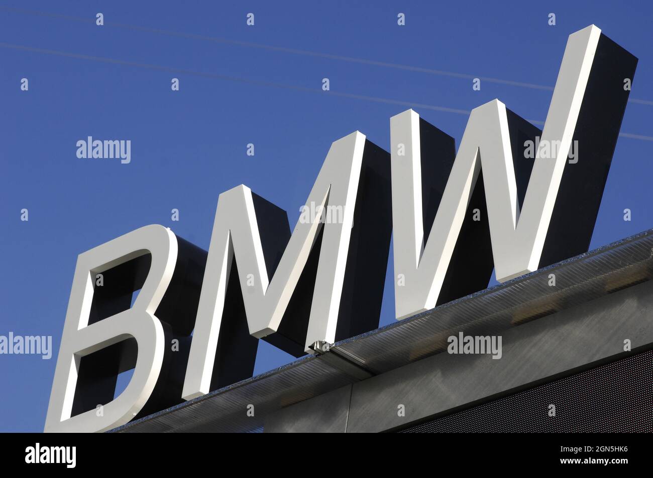 Signalisation et logo BMW Banque D'Images