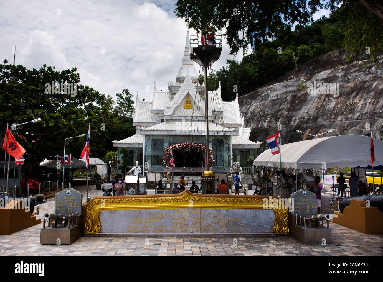 Le monument Krom Luang Chumphon ou le sanctuaire de l'amiral Prince Abhakara Kiartivongse pour les gens thaïlandais foriegn les voyageurs visitent respect prier à Sairee B Banque D'Images