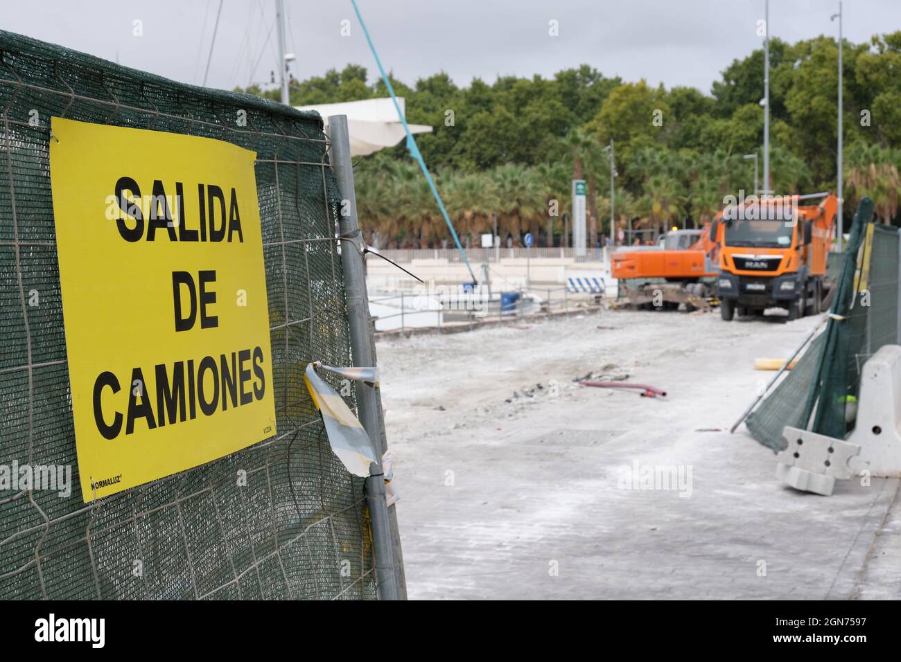 Travaux de construction au por de Malaga, Andalousie, Espagne. Banque D'Images