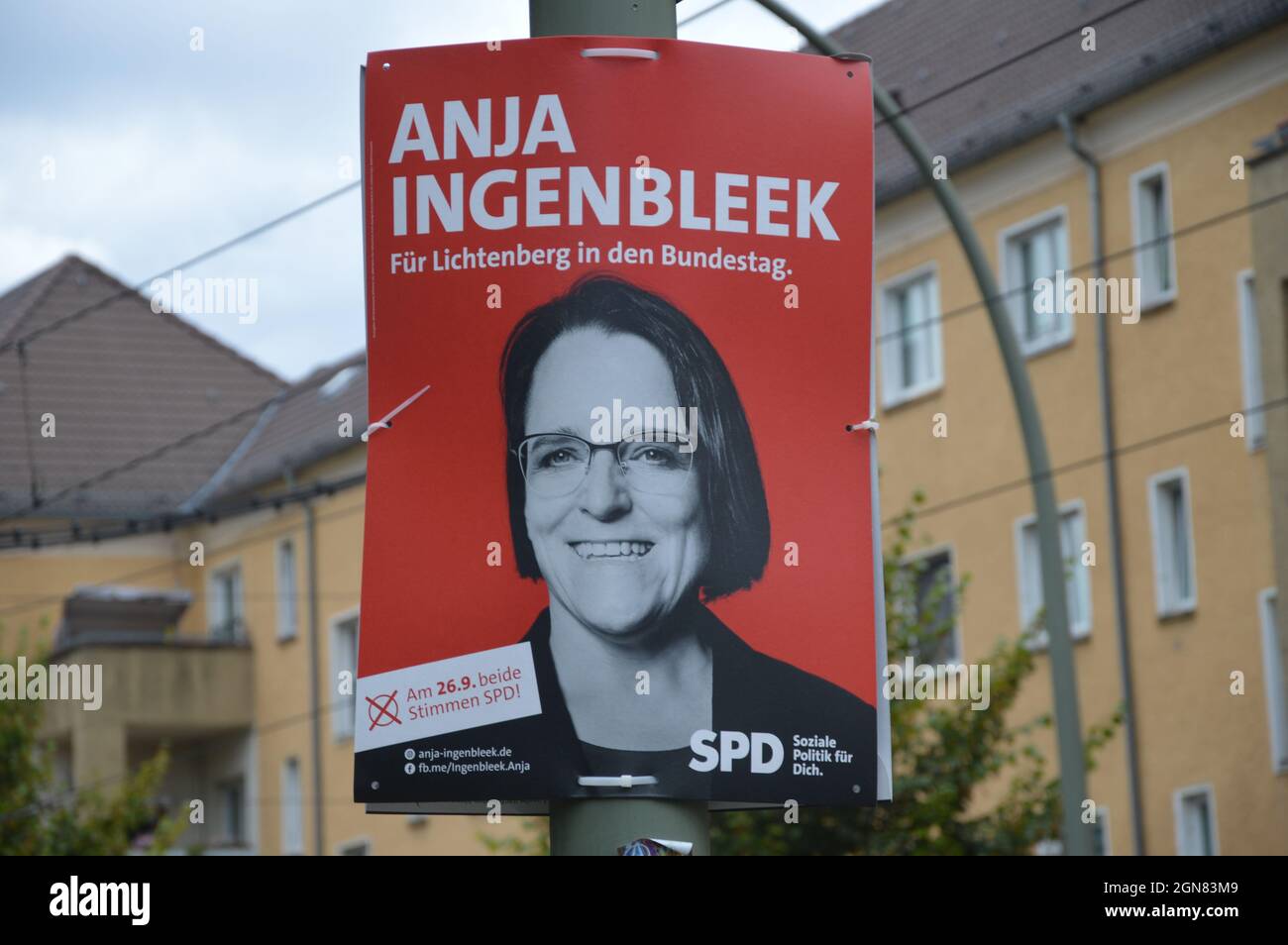 Affiche de campagne d'Anja Ingenbleek (SPD) à Karl Lade Strasse à Fennpfuhl, quartier de Lichtenberg, Berlin, Allemagne, septembre 21, 2021. Banque D'Images
