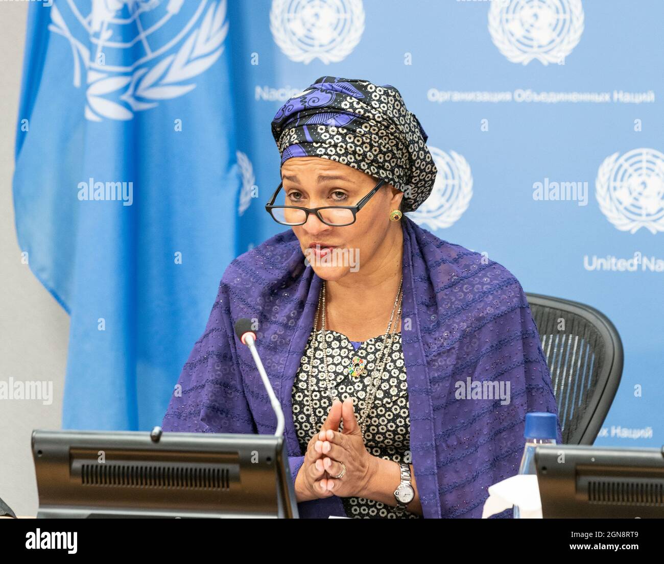 New York, États-Unis. 23 septembre 2021. Réunion de presse hybride sur le Sommet des systèmes alimentaires de l'ONU par la Secrétaire générale adjointe Amina Mohammed au siège de l'ONU à New York, le 23 septembre 2021. Elle a été rejointe virtuellement par Tom Vilsack, Secrétaire américain à l'agriculture; Ibrahim Mayaki, Directeur général du Nouveau Partenariat pour le développement de l'Afrique de l'Agence de l'Union africaine; et ville Skinnari, Ministre de la coopération pour le développement et du Commerce extérieur de la Finlande. (Photo de Lev Radin/Sipa USA) crédit: SIPA USA/Alay Live News Banque D'Images