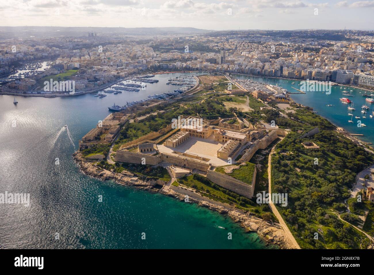 Malte, région centrale, Sliema, vue aérienne de l'île de Manoel et de la ville environnante Banque D'Images