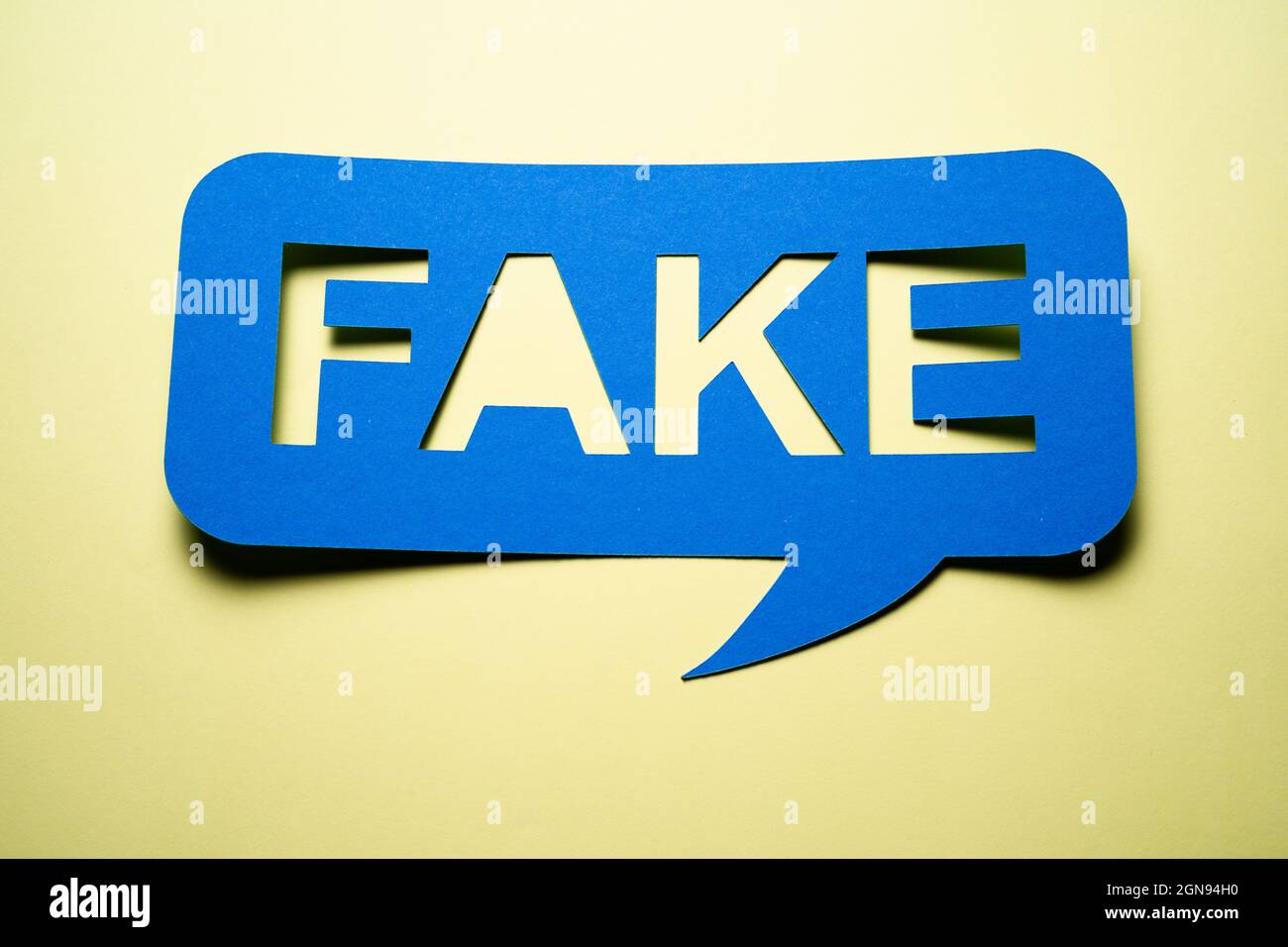 Fake News Fact Check Speech Bubble Sign Banque D'Images