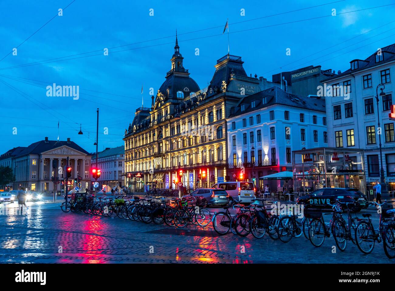 Centre commercial Magasin du Nord, place Kongens Nytorv, centreville
