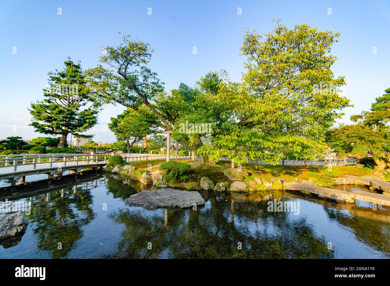 Kanazawa, Parc de la ville, traditionnel, jardin japonais, arbres, pittoresque, paysage, serein, tranquille Banque D'Images