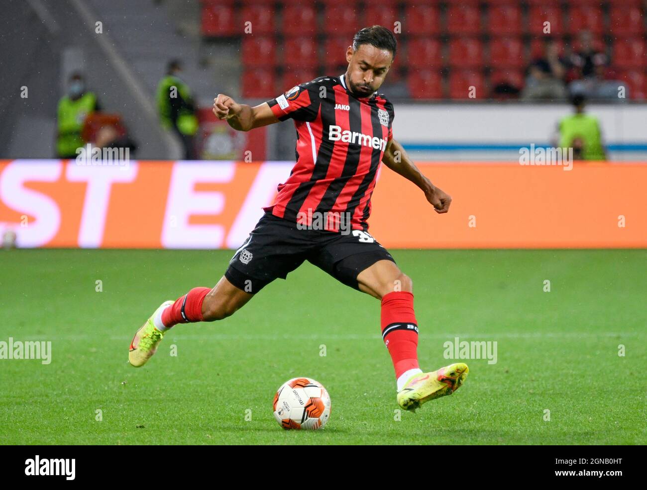 BayArena Leverkusen Allemagne, 16.9.2021 football: UEFA Europa League saison 2021/22 match jour 1, Bayer 04 Leverkusen (B04) vs Ferencvaros Budapest (FÉV) — Karim Bellarabi (B04) Banque D'Images