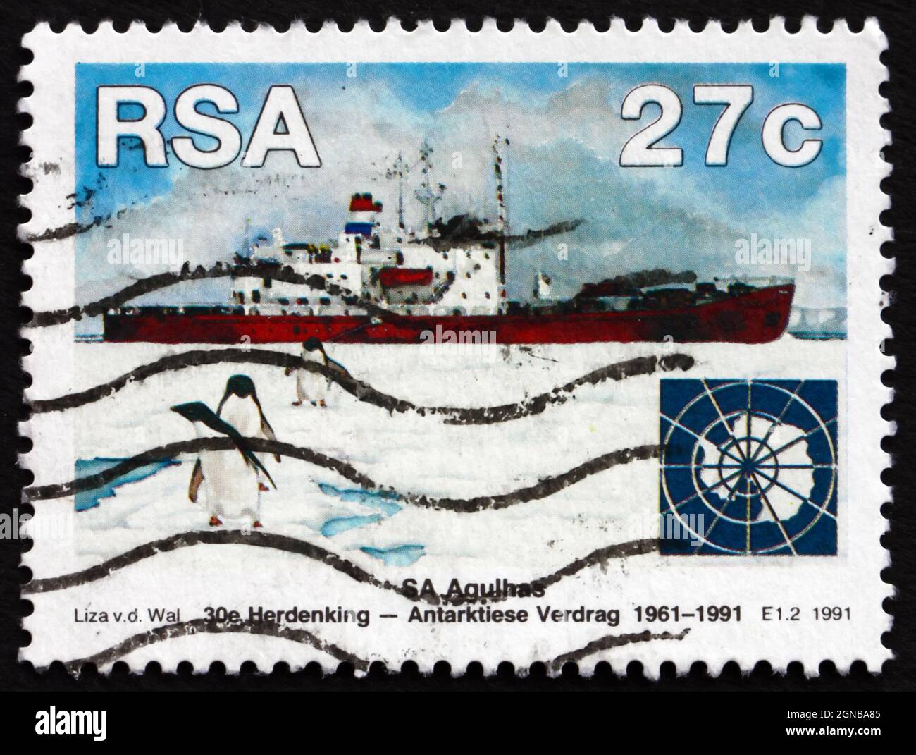 AFRIQUE DU SUD - VERS 1991 : un timbre imprimé en Afrique du Sud montre sa Agulhas et les pingouins, Traité sur l'Antarctique, 30e anniversaire, vers 1991 Banque D'Images