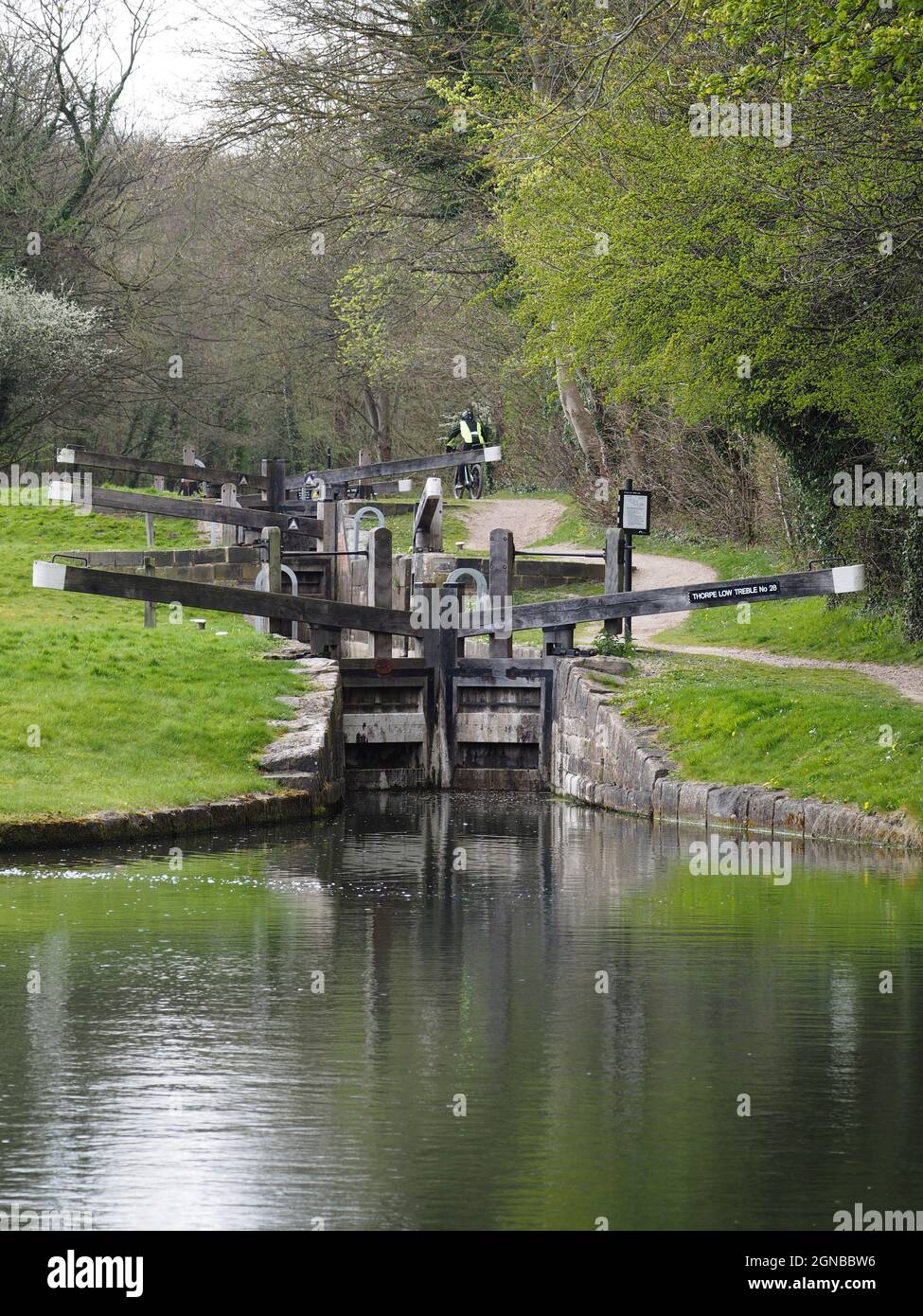 Écluse de Thorpe Low Treble sur le canal Chesterfield. Banque D'Images