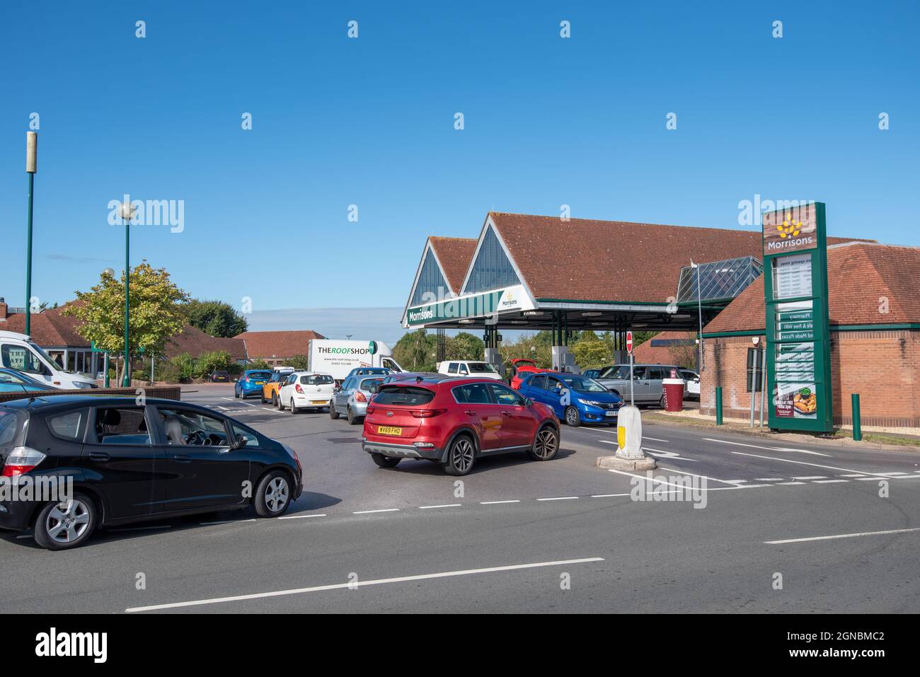 Cheltenham Gloucestershire Royaume-Uni septembre 24 2021 panique des achats et pénuries d'essence dans les stations-service de Cheltenham Banque D'Images