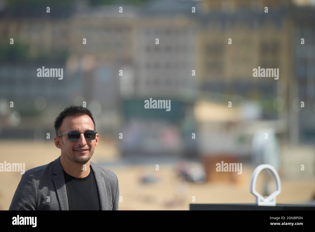 24 septembre 2021, Madrid, Madrid, Espagne: Alejandro Amenabar a assisté au photocall 'la Fortuna' pendant le 69e Festival International du film de San Sebastian au Palais Kursaal le 24 septembre 2021 à Donostia / San Sebastian, Espagne (Credit image: © Jack Abuin/ZUMA Press Wire) Banque D'Images