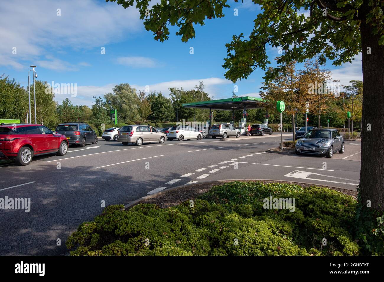 Cheltenham Gloucestershire Royaume-Uni septembre 24 2021 panique des achats et pénuries d'essence dans les stations-service de Cheltenham Banque D'Images