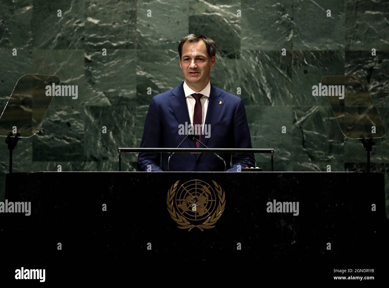 New York, États-Unis. 24 septembre 2021. Le Premier ministre du Royaume de Belgique, Alexander de Croo, s'adresse au débat général de la 76e session de l'Assemblée générale des Nations Unies, qui se tiendra au siège de l'ONU à New York le 24 septembre 2021. Photo de piscine par Peter Foley/UPI crédit: UPI/Alay Live News Banque D'Images