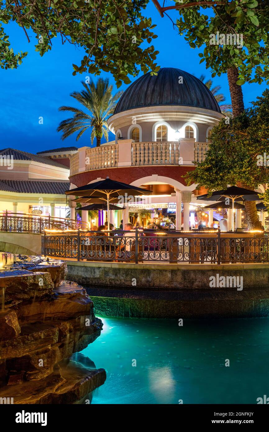 Soirée au Centre Bar, Bonita Springs, Floride, États-Unis Banque D'Images