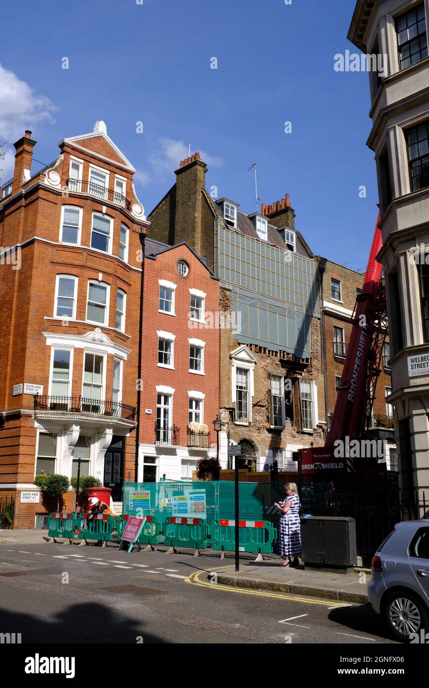 Queen Anne Street, Londres. 1774 effondrement et démolition de l'édifice Townhouse. Banque D'Images