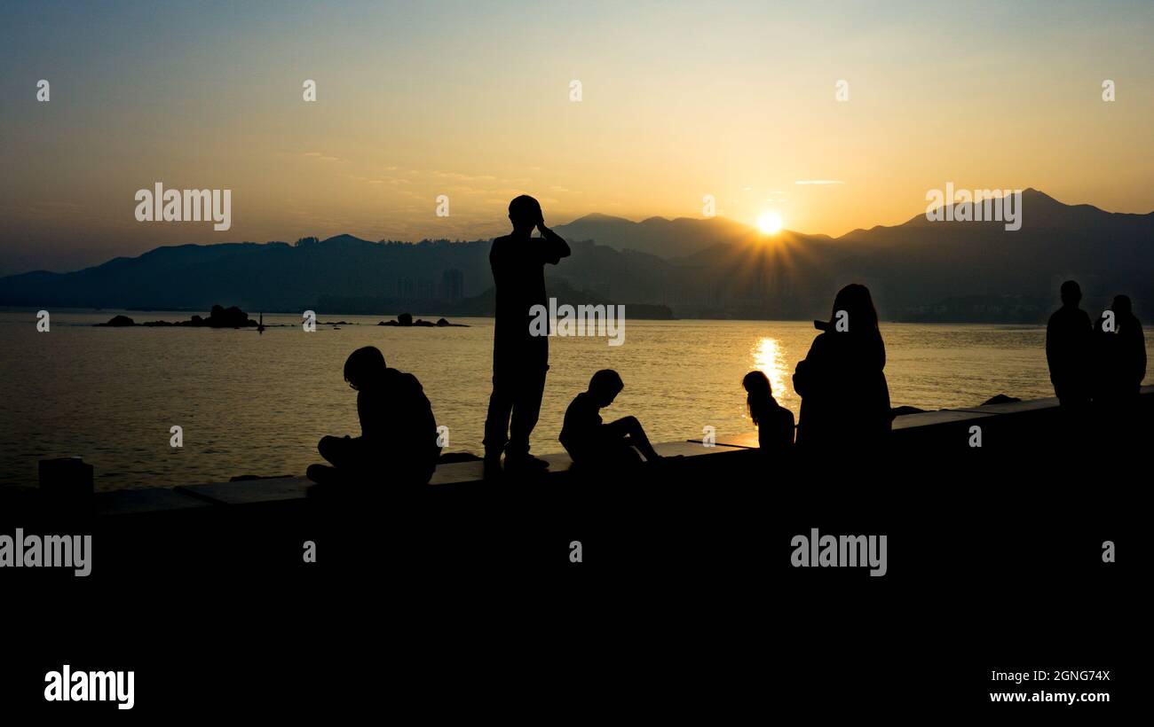 Où que vous soyez, le coucher du soleil est toujours magnifique ! Banque D'Images